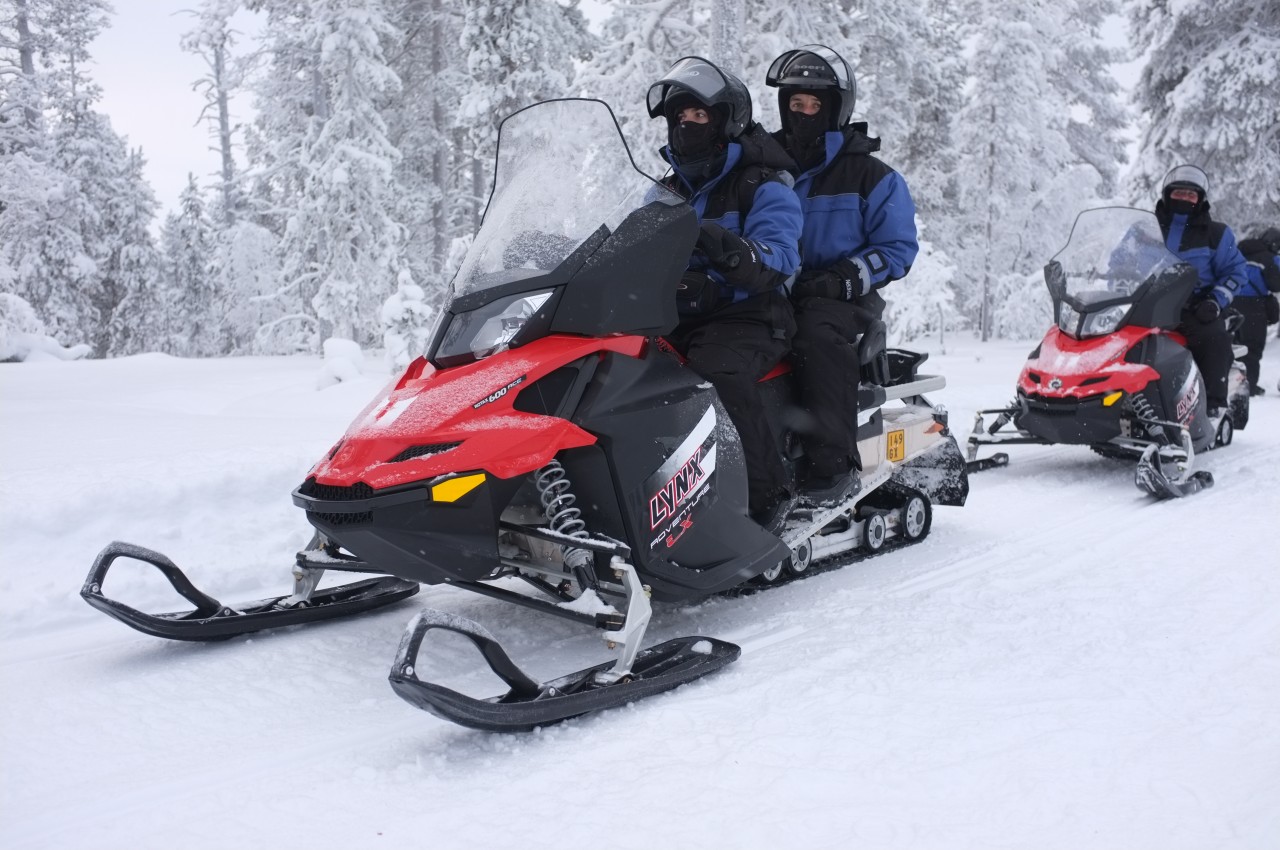 Une sortie en motoneige en Laponie Finlandaise (Saariselkä)