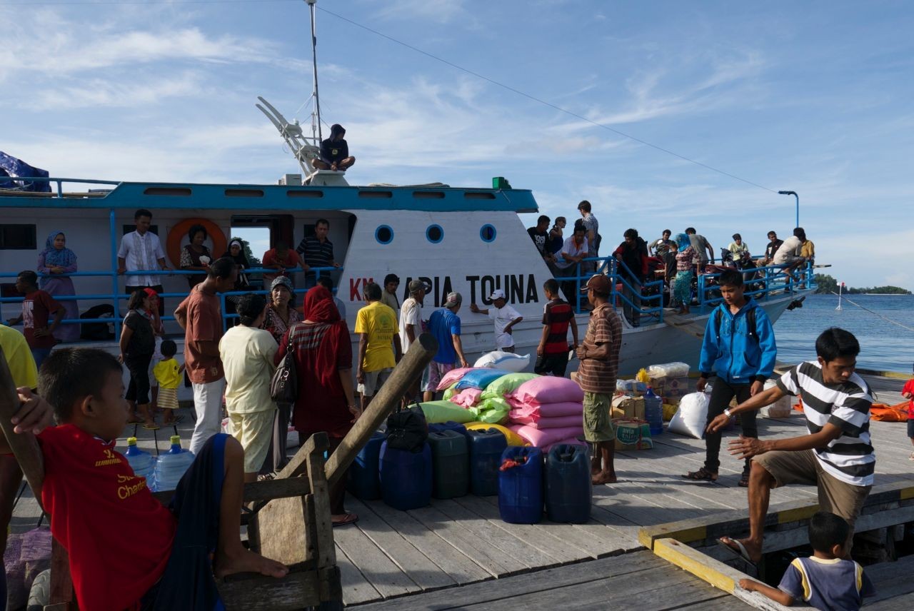 A bord d'un ferry (iles Togian-Sulawesi-Indonésie)